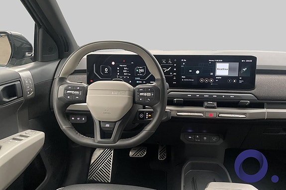 Kia EV3 12 of 18