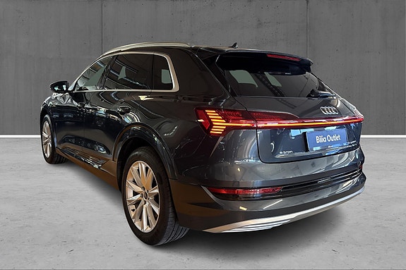 Audi e-tron 6 of 25
