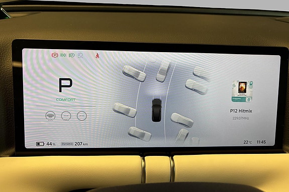 XPeng G9 14 of 26