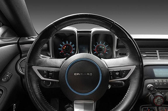 Chevrolet Camaro 21 of 28