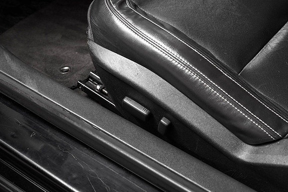 Chevrolet Camaro 18 of 28