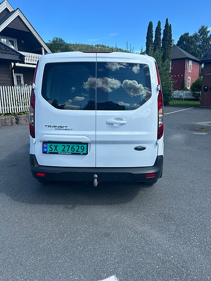 Ford Transit Connect 8 of 18
