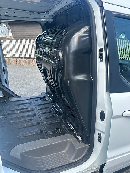 Ford Transit Connect 6 of 18