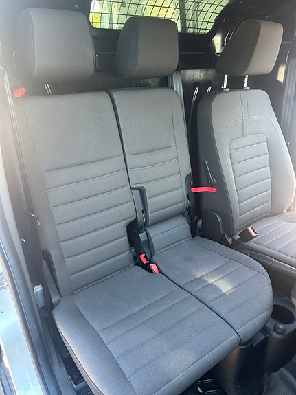 Ford Transit Connect 13 of 18