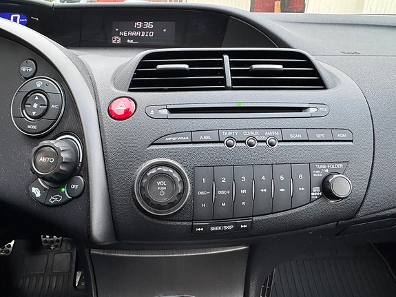 Honda Civic 14 of 24