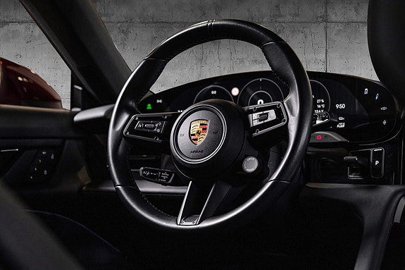 Porsche Taycan 4 18 of 29