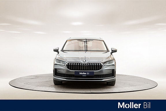 Skoda Superb 8 of 30