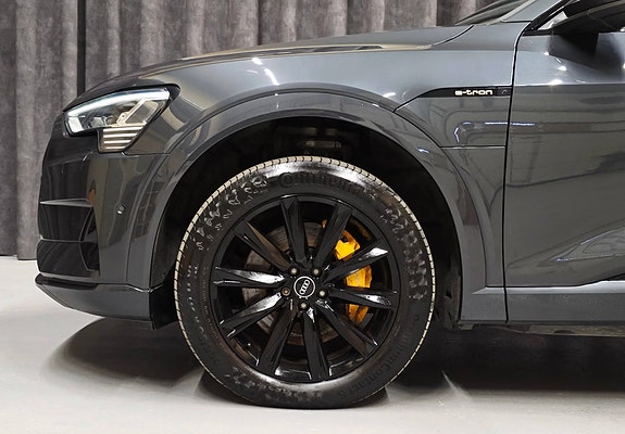 Audi e-tron Sportback 10 of 30