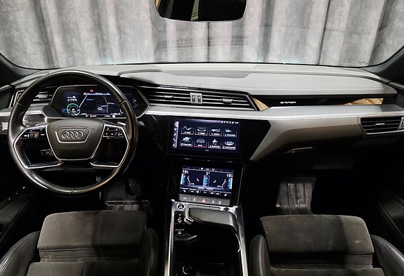 Audi e-tron Sportback 16 of 30