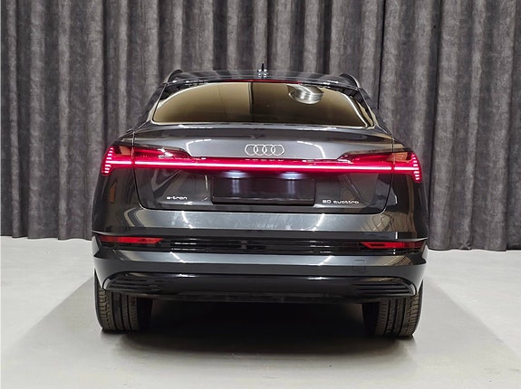 Audi e-tron Sportback 6 of 30