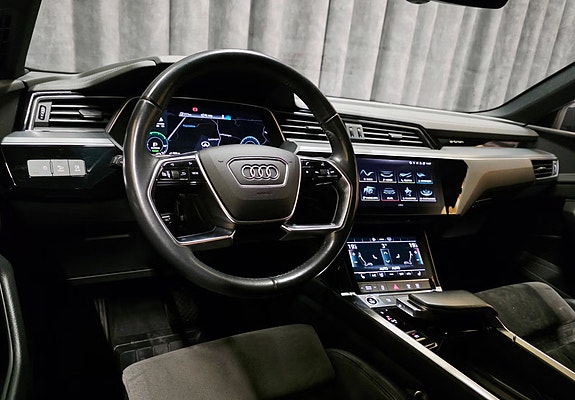 Audi e-tron Sportback 19 of 30