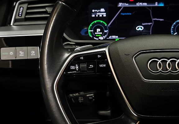 Audi e-tron Sportback 20 of 30