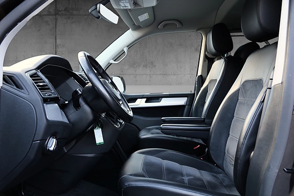 Volkswagen Multivan 12 of 30