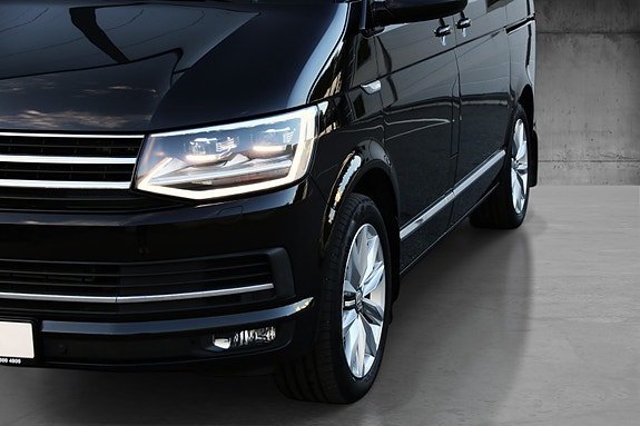 Volkswagen Multivan 2 of 30