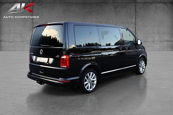 Volkswagen Multivan 7 of 30