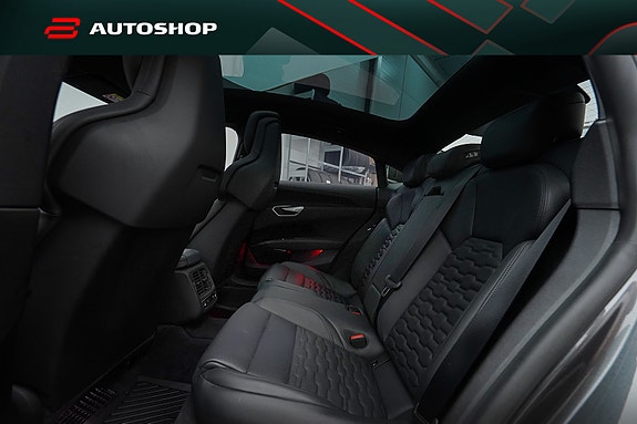 Audi e-tron GT 22 of 30