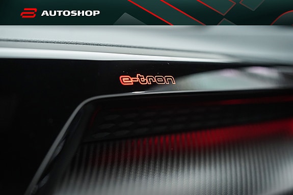 Audi e-tron GT 3 of 30