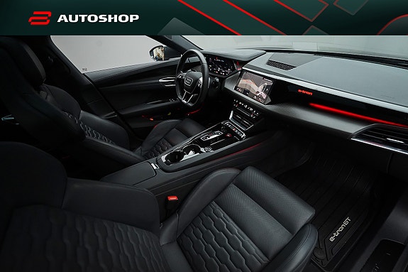Audi e-tron GT 18 of 30