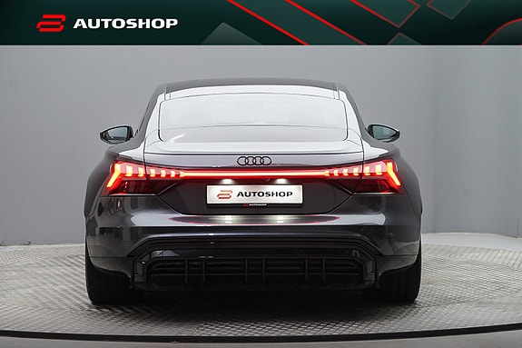 Audi e-tron GT 8 of 30