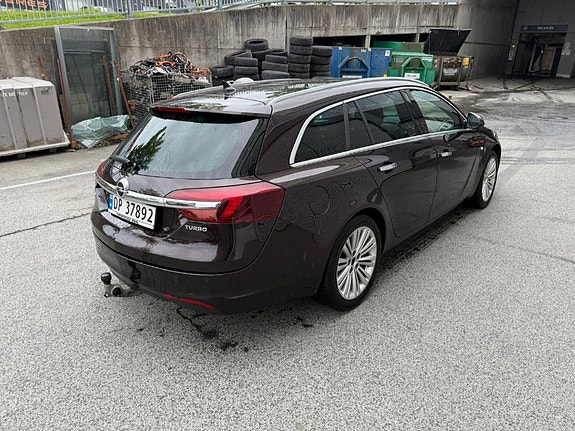 Opel Insignia 4 of 5