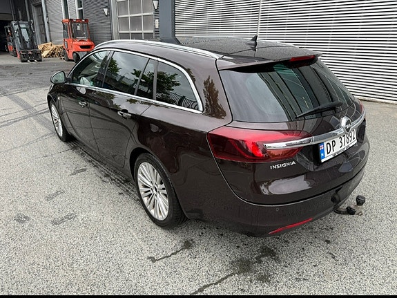 Opel Insignia 3 of 5