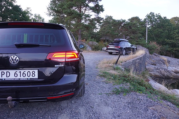 Volkswagen Passat 11 of 30