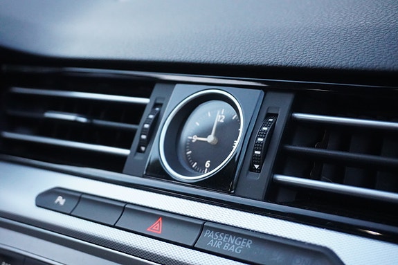 Volkswagen Passat 27 of 30