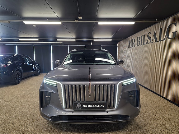Hongqi E-HS9 4 of 30