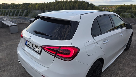 Mercedes-Benz A250 e 15 of 30