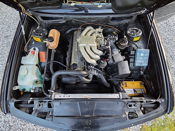 BMW 520i 9 of 14