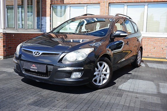 Hyundai i30 3 of 30
