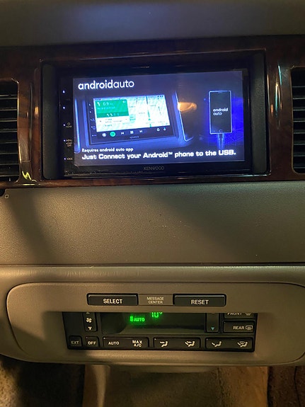 Lincoln Town Car 18 of 21