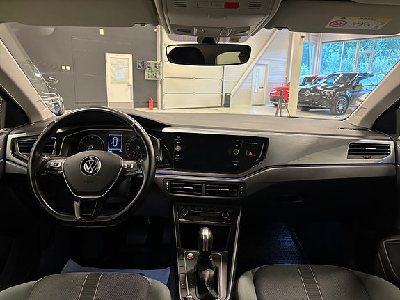 Volkswagen Polo 12 of 26