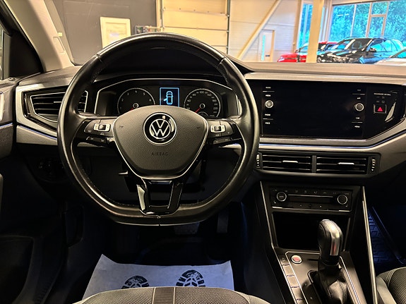 Volkswagen Polo 13 of 26