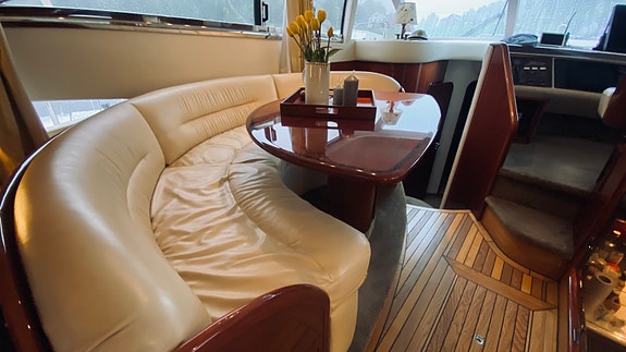 OPPGRADERT PRINCESS: MAN V8 1200 – LiFePO4 – Furuno – Niroxx – Flexiteak ++ 9 of 30