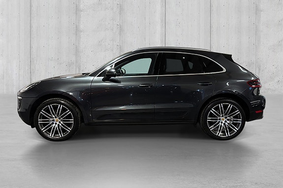 Porsche Macan 4 of 23
