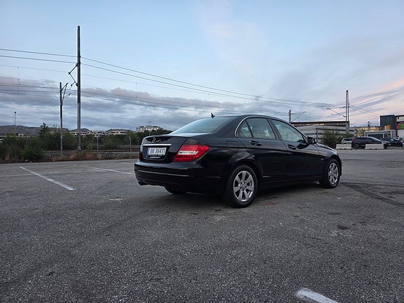 Mercedes-Benz C180 d 9 of 22