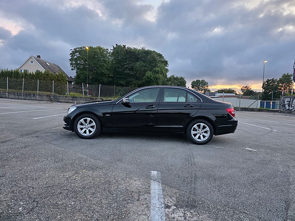 Mercedes-Benz C180 d 4 of 22