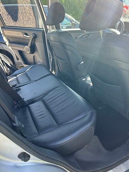 Honda CR-V 13 of 16