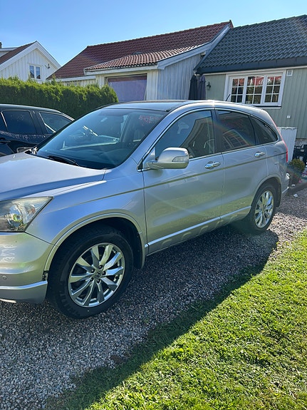 Honda CR-V 3 of 16