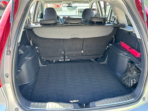 Honda CR-V 12 of 16