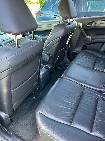 Honda CR-V 8 of 16