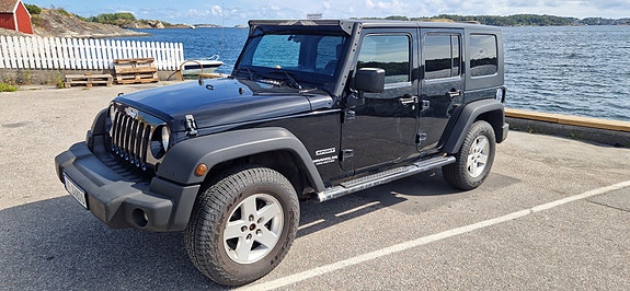 Jeep Wrangler 2 of 24