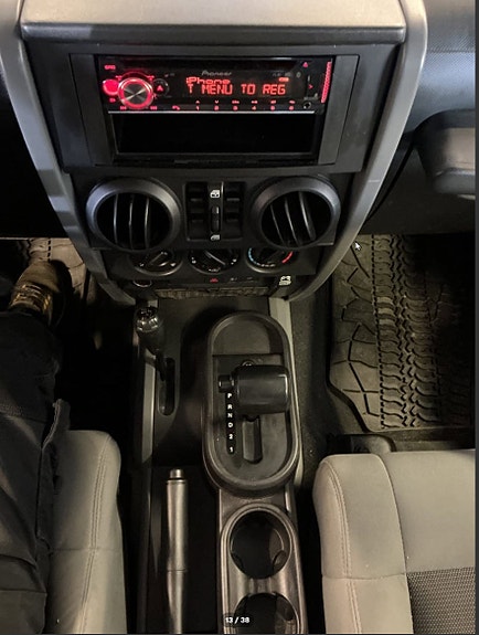 Jeep Wrangler 21 of 24