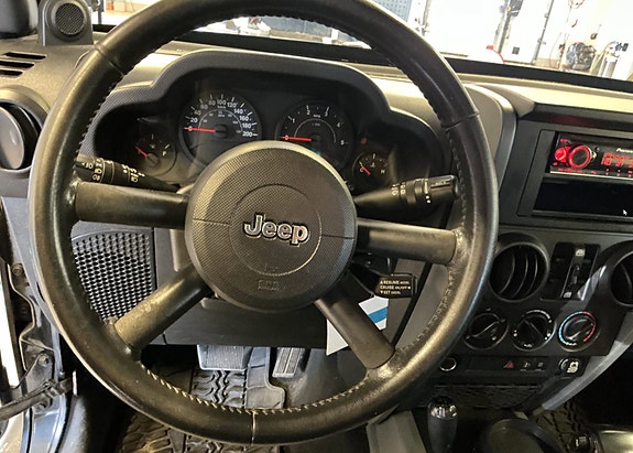 Jeep Wrangler 19 of 24