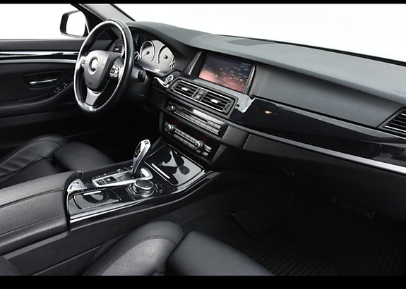 BMW 520d 15 of 18