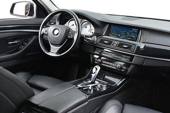 BMW 520d 13 of 18