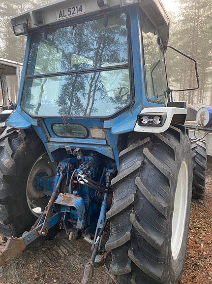 Ford 7810 3 of 13