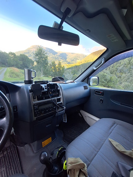 Toyota HiAce 9 of 19