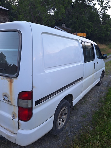Toyota HiAce 6 of 19